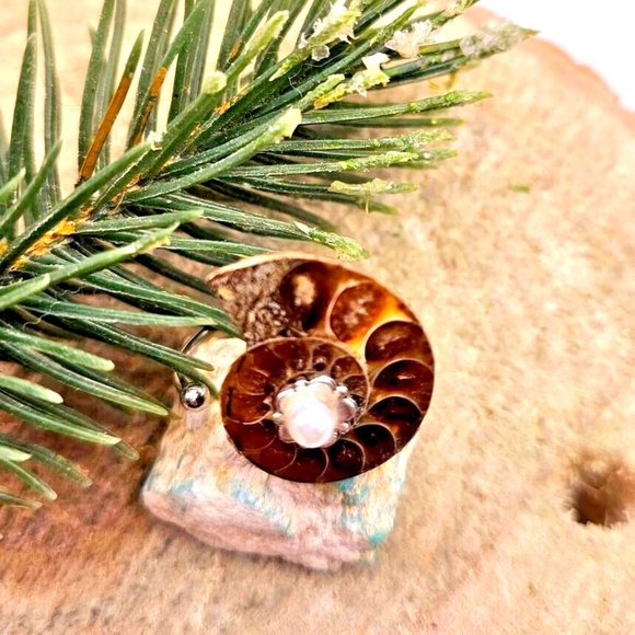 Beautiful Nature Conch Silver Flower Open Wrapped Ring - Picture 6 of 10